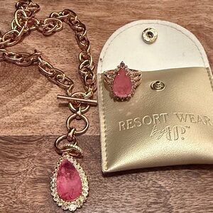 Bomb Party Resort Wear. Matching necklace and ring. Ring is a size 8
Rose gold